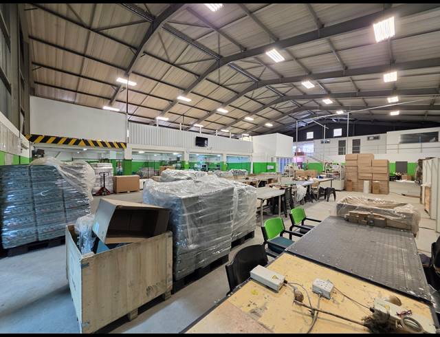 3,600M² FACTORY FOR SALE IN ANDERBOLT